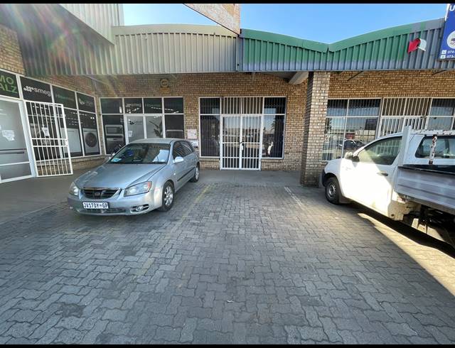 170M² BUSINESS TO LET IN HUGHES